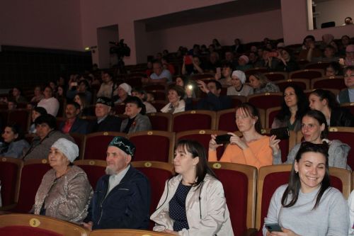 Сәнгать мәктәбе укучыларының еллык хисап концерты булып үтте