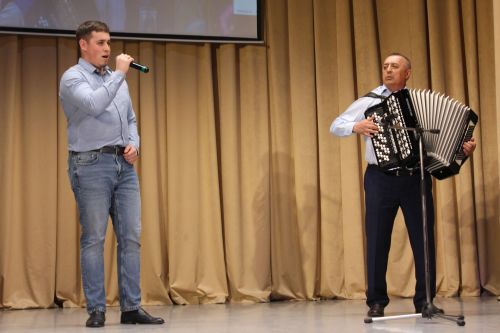 Теләчедә көрәшчеләр концерт куйды