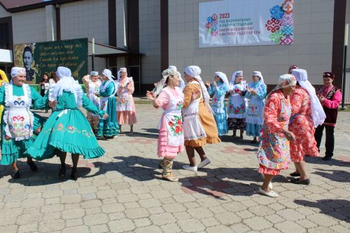 Сабантуй бәйрәмен оештыручылар һәм режиссерлар өчен семинар-практикум курслары үткәрелде.