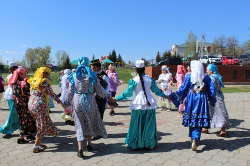 Сабантуй бәйрәмен оештыручылар һәм режиссерлар өчен семинар-практикум курслары үткәрелде.