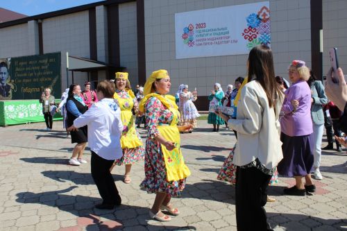 Сабантуй бәйрәмен оештыручылар һәм режиссерлар өчен семинар-практикум курслары үткәрелде.