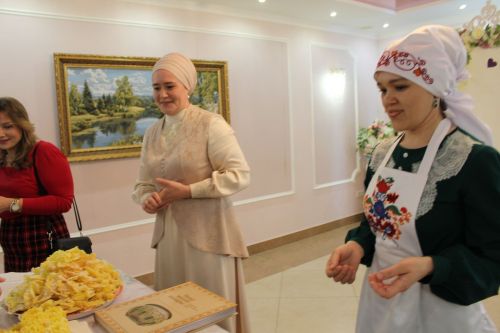 Сабантуй бәйрәмен оештыручылар һәм режиссерлар өчен семинар-практикум курслары үткәрелде.