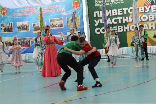 Сабантуй бәйрәмен оештыручылар һәм режиссерлар өчен семинар-практикум курслары үткәрелде.