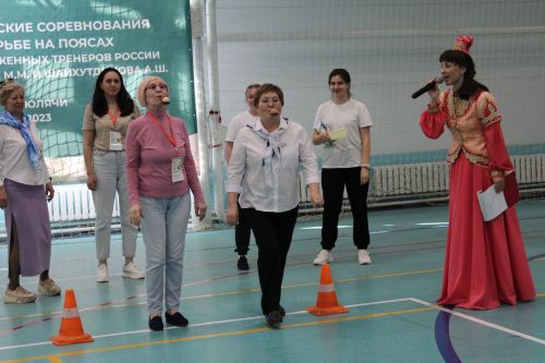Сабантуй бәйрәмен оештыручылар һәм режиссерлар өчен семинар-практикум курслары үткәрелде.