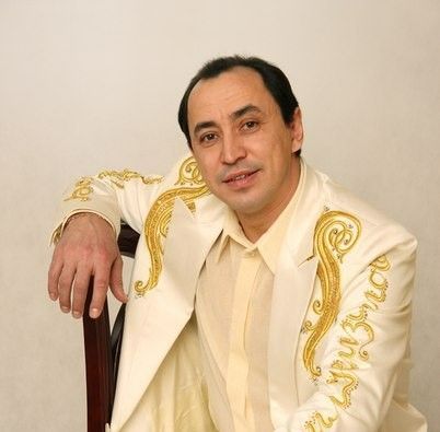 Бүген  райондашыбыз, Татарстанның халык артисты Рәсим Низамовның туган көне - 50 яшьлек юбилее