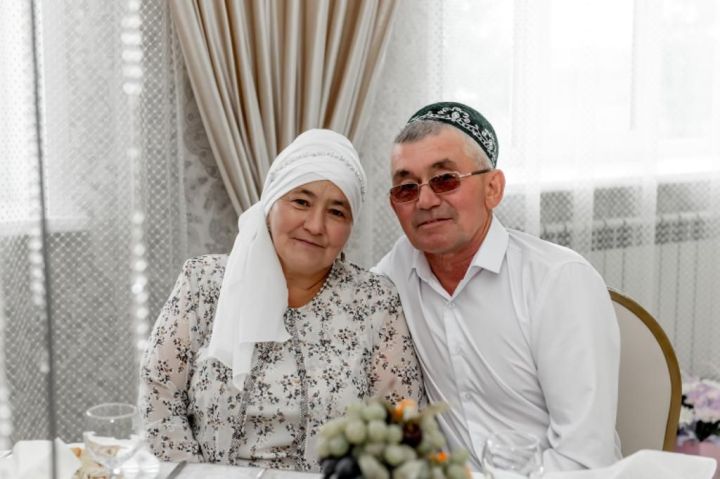 5 нче май көнне Шәтке авылында яшәүче Мухаметзянов Илшат Салимҗан улы үзенең 60 яшьлек юбилеен билгеләп үтә