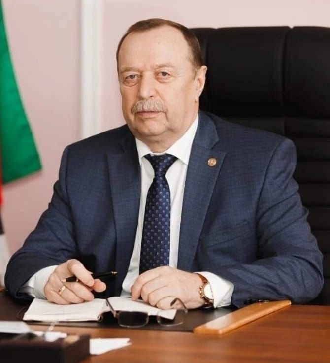 Бүген 13 нче сентябрь көнне җиденче чакырылыш Татарстан Республикасы Дәүләт Советы депутаты, районыбызның Шәрәфле гражданины Хаҗипов Нәҗип Нәкыйп улының туган көне