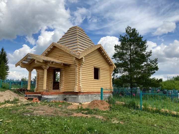 В с. Тюлячи продолжается строительство часовни