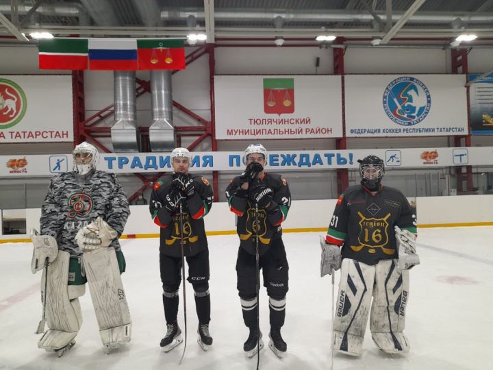 Ачык хоккей турниры бара