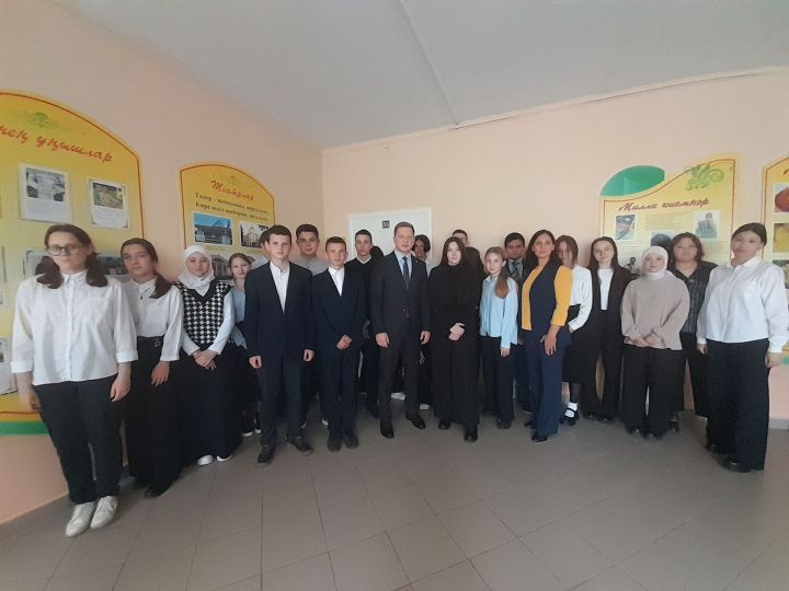Районга эш сәфәре белән Монополиягә каршы федераль хезмәте идарәсе җитәкчесе урынбасары  Венера Чернова килде