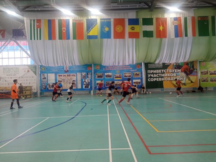 Мини-футбол буенча Татарстан Республикасы беренчелегенең зона этабында катнашты