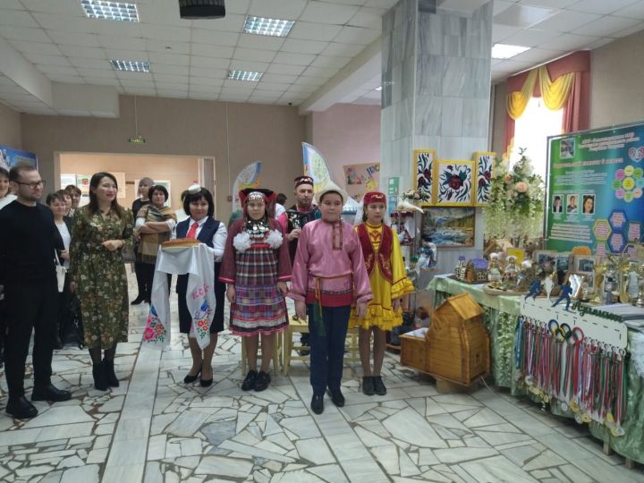Тату сыйныф серләре