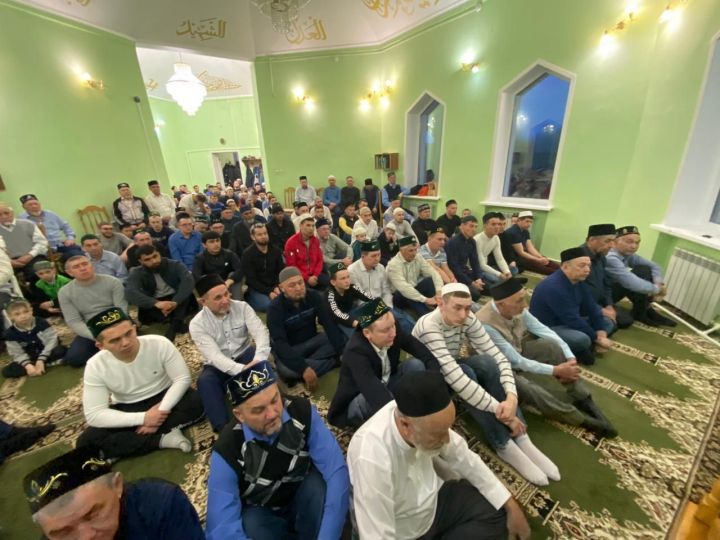 Ураза гаете белән райондашлар, якташлар!