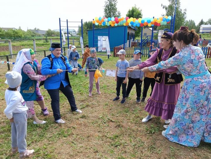 Теләченең беренче номерлы балалар бакчасында -  Сабантуй