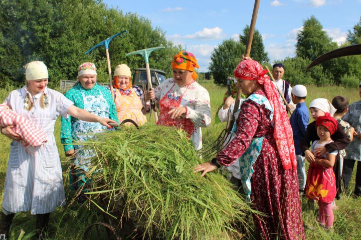 17 июль - Бердәм фольклор көне уңаеннан