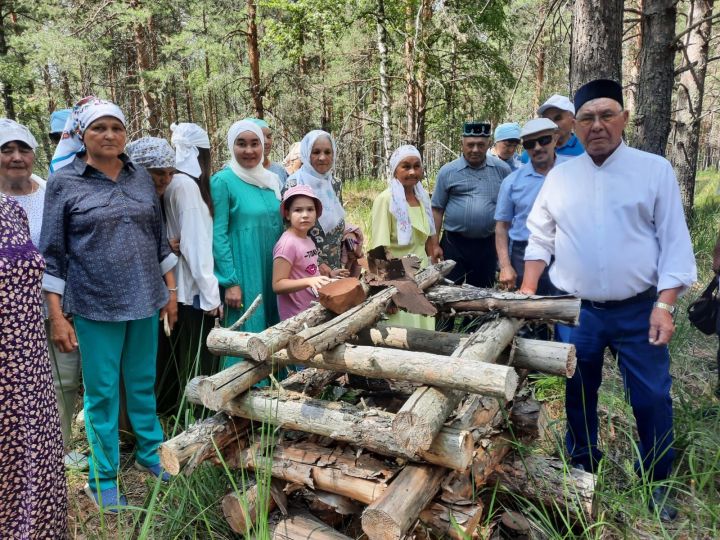 Кабат Суслонгер лагерында булып кайттылар