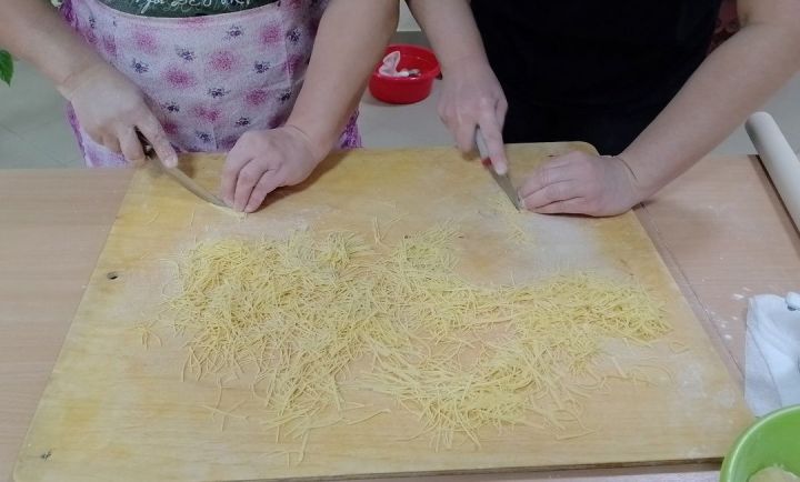 Гөлфия Мөхәммәтшина: «Барлык апаларга олы рәхмәтләребезне җиткерәбез»