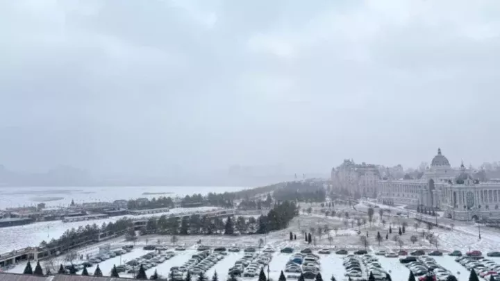 Рөстәм Миңнеханов карлы Казан фотосурәтен куйган