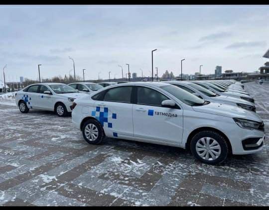 Яңа автомобильләр тапшырылды