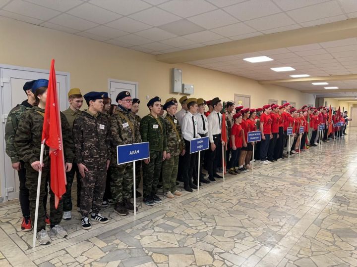 Бөтенроссия  хәрби-патриотик  «Зарница  2.0» уеннарының  муниципаль этабы үткәрелде