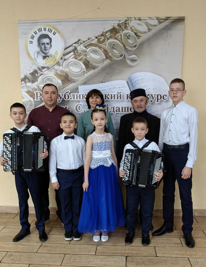 Җиңүчеләребезне котлыйбыз!
