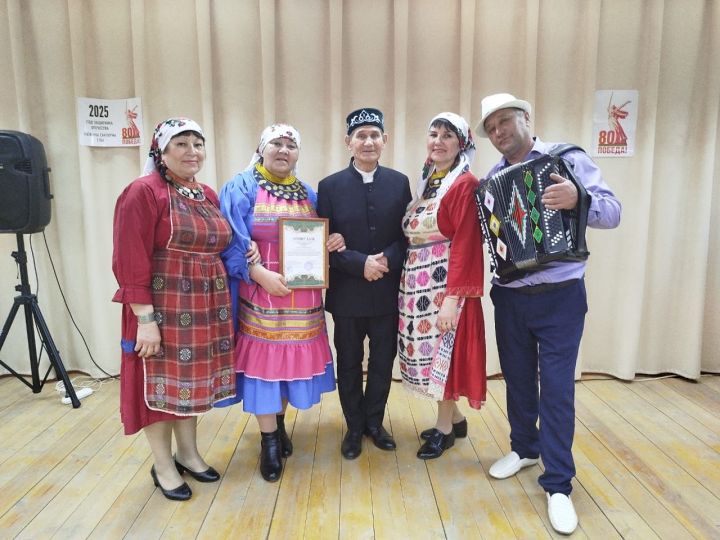 Балык Бистәсе районында узган фольклор сәнгать фестивалендә катнашып кайттылар