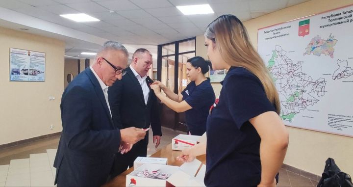 Теләчелеләр «Кызыл кәнәфер» Бөтенроссия хәйрия акциясенә кушылды