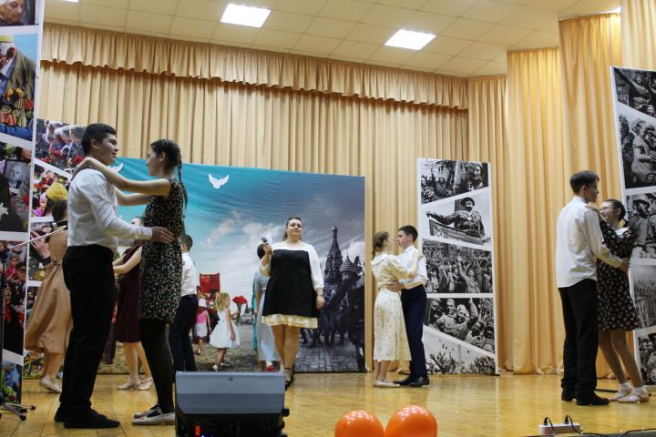 Изгеләрдән - изге Ватан - ана