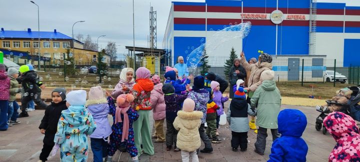 Узган  Ураза  гаете   уңаеннан  Теләчедә  Гаилә  бәйрәме  узды