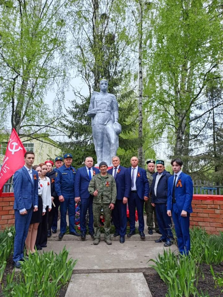 Олы  Нырсы  авылында  Җиңү  көне  уңаеннан  оештырылган  чара матур узды