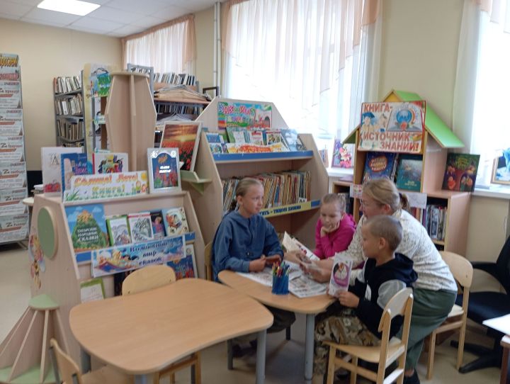 Кулланучылар хокукларын яклау темасына әңгәмә үткәрелде