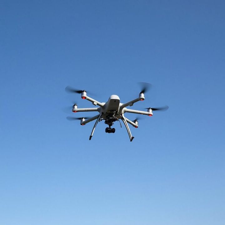 БПЛА бәреп төшерелгәннән соң, Залесныйда берничә йортта яшәүчеләрне эвакуацияләгәннәр