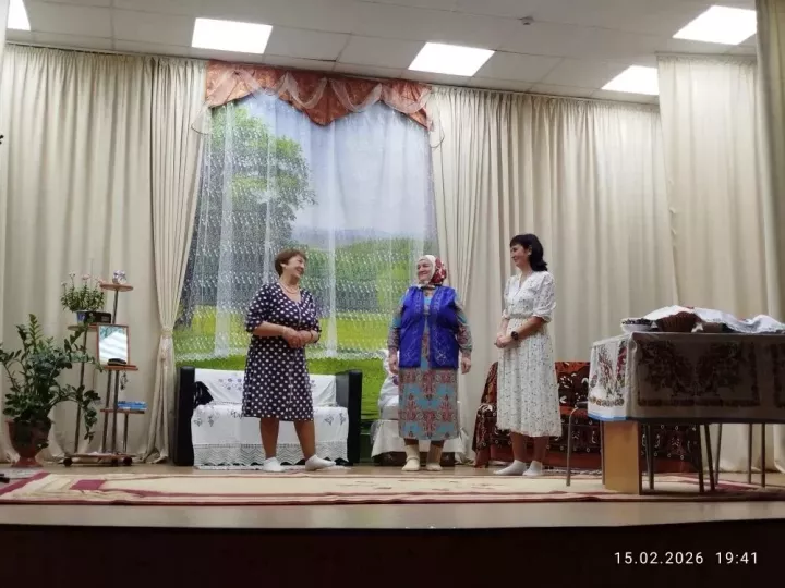 «Мәтрүшкәле чәй» спектакле куелды