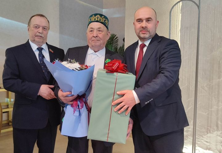 Хәйдәр Хәбир улы Салихов  үзенең юбилеен билгеләп узды