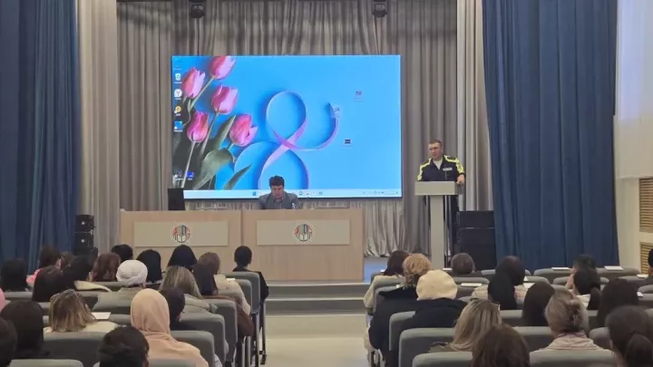 Ата-аналар җыелышында  балалар куркынычсызлыгы турында фикер алыштылар