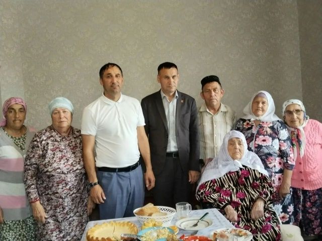 Тыл ветераны Фаттахутдинова Мансура апага 98 яшь тулды