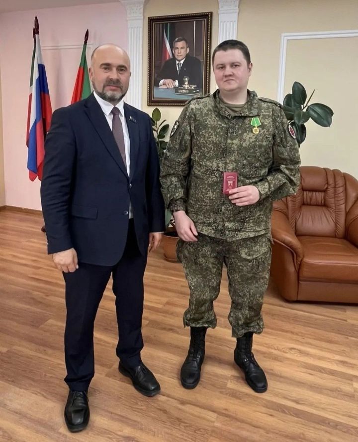 «Теләче муниципаль районы алдындагы казанышлары өчен» медале тапшырдылар