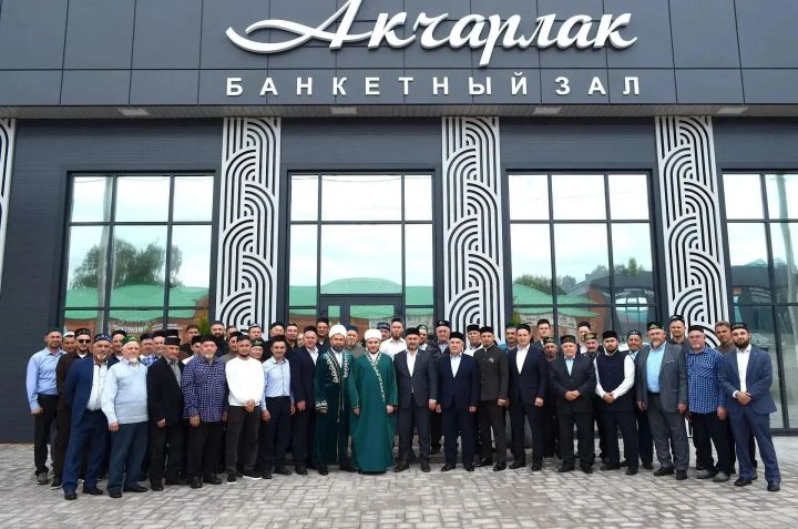 «Кол Шәриф» мәчете имам-хатыйбы Илфар хәзрәт Хәсәнов  районга эш сәфәре белән килде