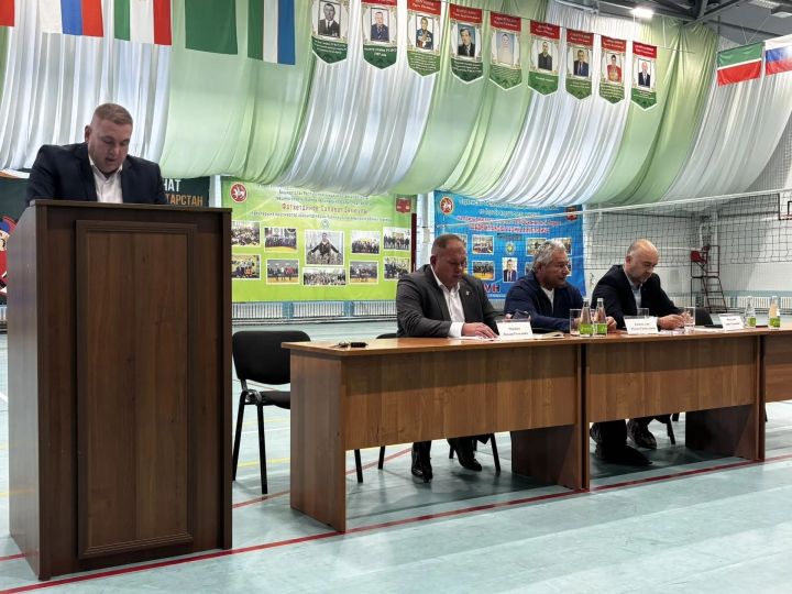 Хезмәт коллективлары белән очрашулар дәвам итә