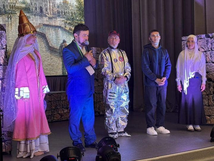 «Тылсымлы пароль» дип исемләнгән спектакльне тамаша кылдылар